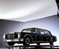 MERCEDES-BENZ 600 green