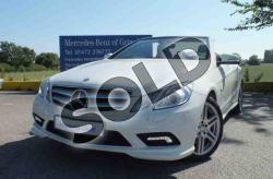 MERCEDES-BENZ E 220 white