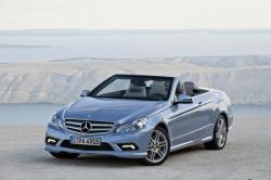 MERCEDES-BENZ E-CLASS blue