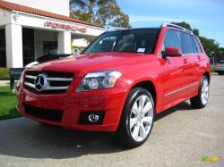 MERCEDES-BENZ GLK red