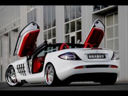 MERCEDES-BENZ MCLAREN SLR white