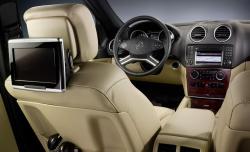 MERCEDES-BENZ ML interior