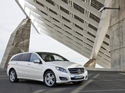 MERCEDES-BENZ R-CLASS white