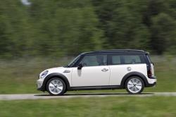 MINI CLUBMAN white