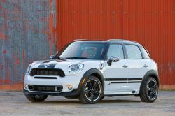 MINI COOPER COUNTRYMAN blue