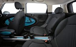 MINI COOPER COUNTRYMAN interior