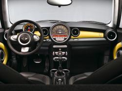 MINI COOPER interior