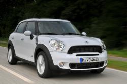 MINI COUNTRYMAN white