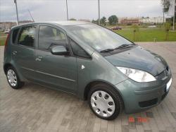 MITSUBISHI COLT green