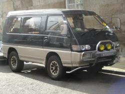 MITSUBISHI DELICA 4WD blue