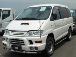 MITSUBISHI DELICA 4WD brown