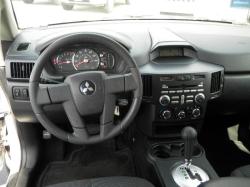 MITSUBISHI ENDEAVOR interior