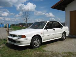 MITSUBISHI GALANT white