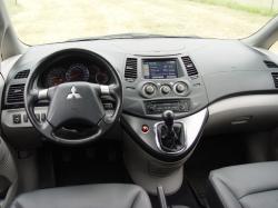 mitsubishi grandis 2.0