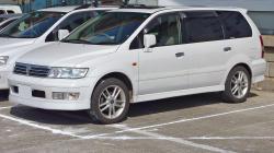 mitsubishi grandis chariot