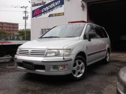 MITSUBISHI GRANDIS CHARIOT silver