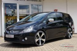 MITSUBISHI GRANDIS black