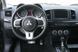 MITSUBISHI LANCER EVOLUTION interior