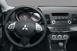 MITSUBISHI LANCER interior