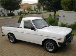 NISSAN 1400 BAKKIE interior