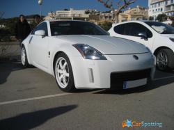 NISSAN 350 Z white