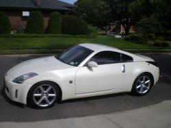 NISSAN 350Z white