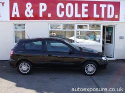 NISSAN ALMERA 1.5 black