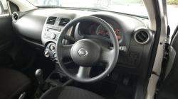 NISSAN ALMERA interior