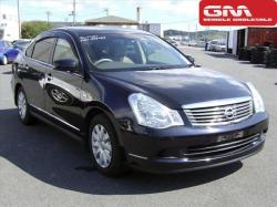 NISSAN BLUEBIRD black