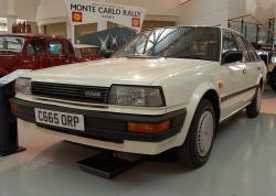 NISSAN BLUEBIRD white