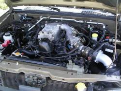 NISSAN FRONTIER 4X4 engine