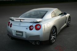 nissan gt-r 3.8