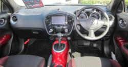 NISSAN JUKE 1.6 interior