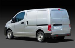 nissan nv200