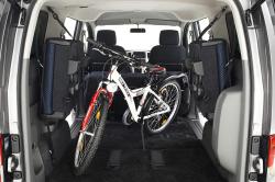 NISSAN NV200 silver