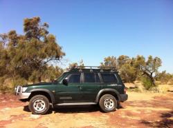 NISSAN PATROL 2.8 silver