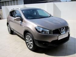 NISSAN QASHQAI brown