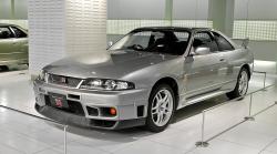 nissan r33