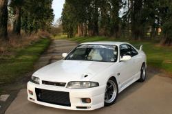 nissan r33