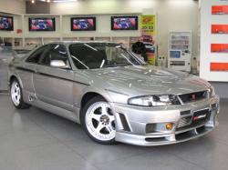 nissan r33