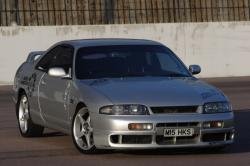 NISSAN R33 silver