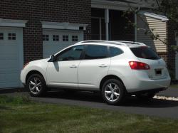 nissan rogue awd