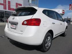 NISSAN ROGUE white