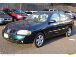 NISSAN SENTRA green