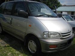 NISSAN SERENA 1.6 silver