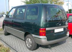 NISSAN SERENA green