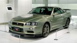 NISSAN SKYLINE green