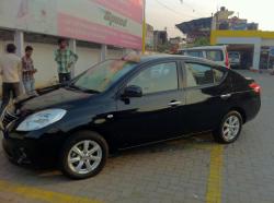 NISSAN SUNNY black