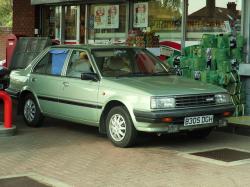 NISSAN SUNNY green