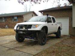 NISSAN TITAN 4X4 brown